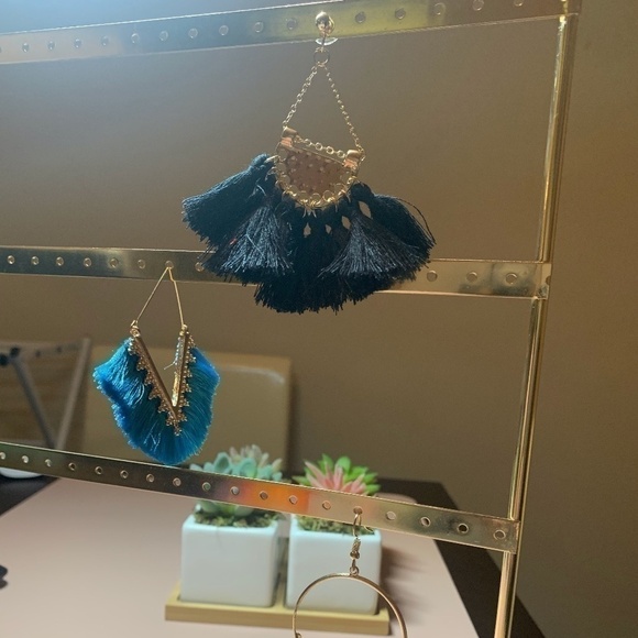 SALE💚 any 3 for $18 💚 Bohemian Tassel Fan Hoop Earrings Statement - Picture 5 of 6